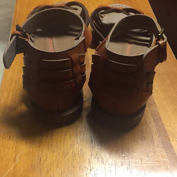 ND sandals - Picture 2 of 3